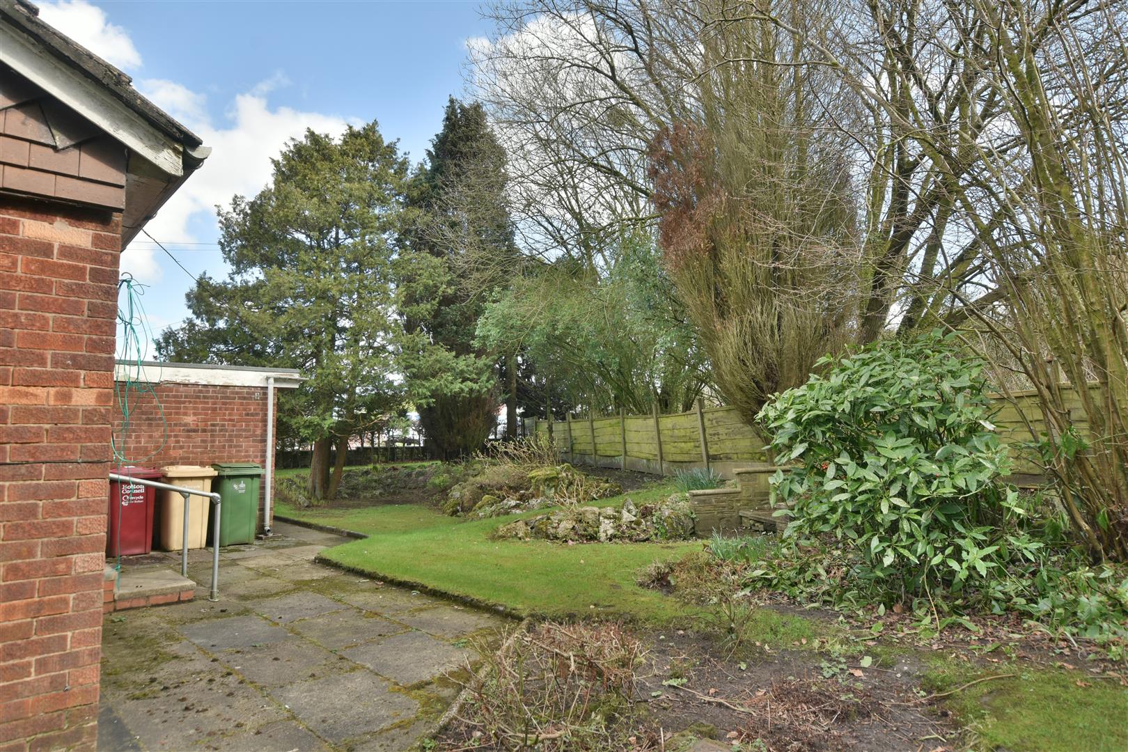 Smethurst Lane, Bolton BL3 3QJ Express Let & Sales